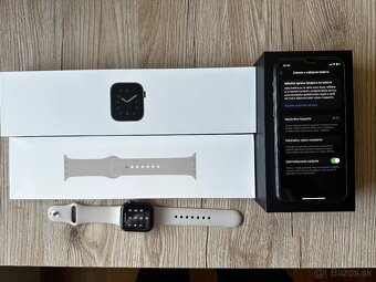 iPhone, Apple Watch - 2