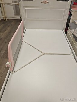 Univerzálna zábrana na posteľ - 2