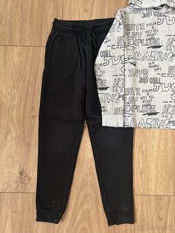 Tepláky a mikiny veľ. 146/152 - 2