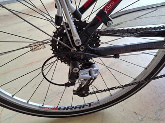 Predam cestny bicykal za 120€.tel.0903833950 - 2