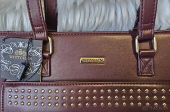 Značková kožená kabelka bordovej farby - 2