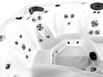 Vírivka, kúpacia kaďa , jacuzzi s pieckou na drevo ZADARMO - 2