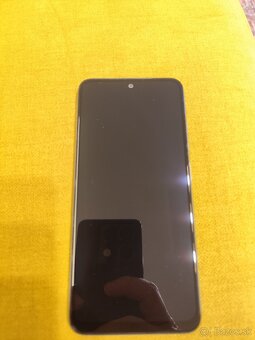Predám Xiaomi Redmi Note 11 - 8/128 bielo modrý - lesklý - 2