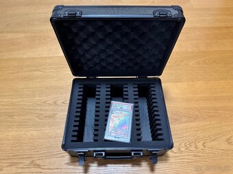 Kufrík na 42x Gradovaných Kariet (PSA, etc) - Nový - 2