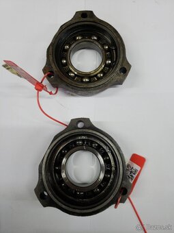 Horné víko s ložiskom na Zetor - 2