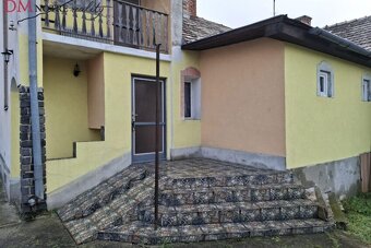 Poschodový rodinný dom v tichej lokalite vo Fiľakove. - 2