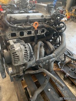 Motor 2.3 VW Passat B5.5 125kw AZX - 2