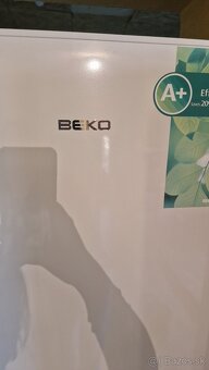 CHLADNIČKA BEKO - 2