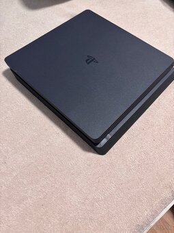 Herná konzola PlayStation 4 1 TB Slim - 2