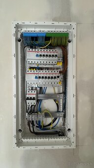 Elektrikári v Nemecku- Bytová Priemyselná inštalácia. - 2
