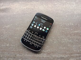 BlackBerry Bold 9990 - 2