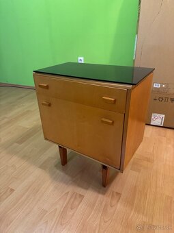 Nočný stolík Mezulánik - 2