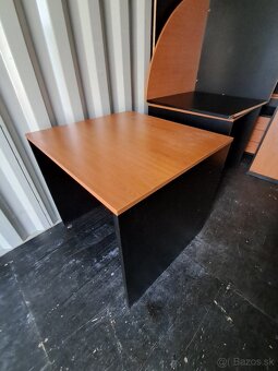 Stôl kancelarsky - 2
