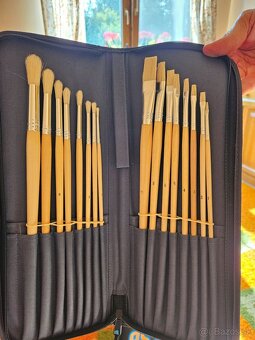 Kvalitný stojan na maľovanie vrátane štetcov a farieb - 2