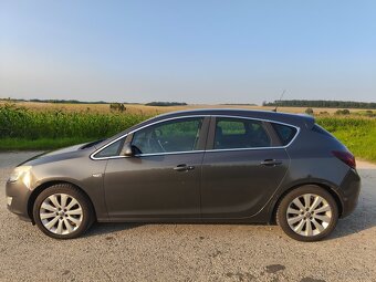 Opel Astra - 2