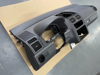 vw touran palubovka - 2