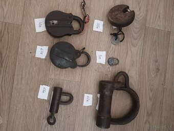 Starožitné vysiace zámky - 2