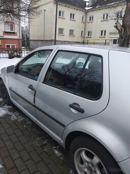 Golf 4 - 2