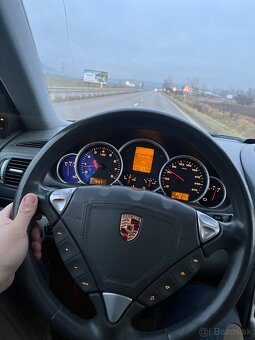 Porsche Cayenne 4.5 V8 250kW – pružiny, nové rozvody - 2