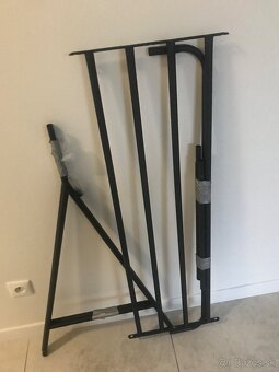 Vešiak na šaty JYSK - 2