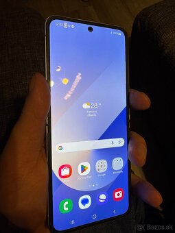 Samsung Galaxy Z Flip 6 256GB - 2