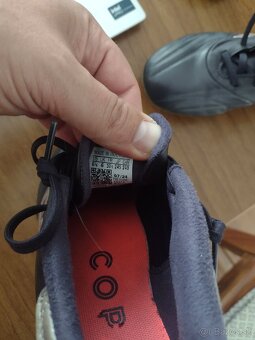 Predám kopačky Adidas veľkosť 39,5 - 2