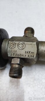 Elektro magnetický ventil+prerušovač smeroviek - 2