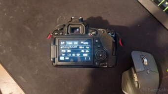 Canon eos 80D Telo - 2