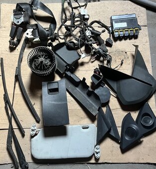 Vsetko komplet za 100e Ford Mondeo MK4 - 2