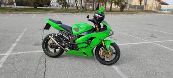 Kawasaki ZX6RR - 2