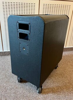 QSC KSub - 2