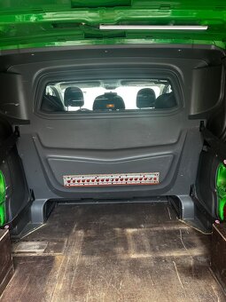 Predam druhu radu sedaciek renault trafic - 2