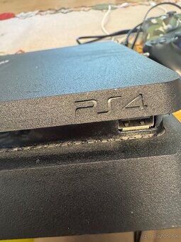 Playstation 4 - 2