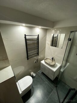 Kúpeľne, bytové jadrá - 2