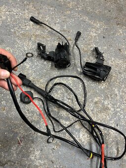 pridavne svetla na moto - 2