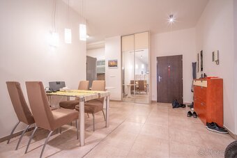 PRENÁJOM 2 izbový byt 75 m² Five Star Residence, Staré Mesto - 2