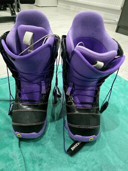 Predám dámske snowboardové topánky BURTON - 2