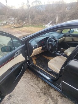 Peugeot 407 - 2