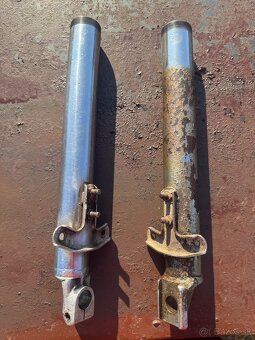 Spodné chrómové klzáky - 2