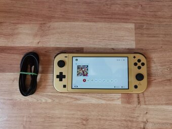 Nintendo Switch Lite Hyrule Edition - 2