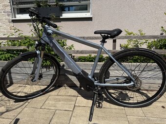 Cestný elektrobicykel BMW - 2