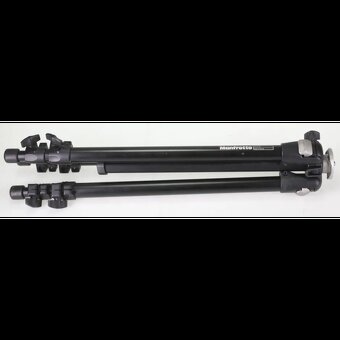 stativ znacky Manfrotto a Giottos, hlava Manfrotto - 2