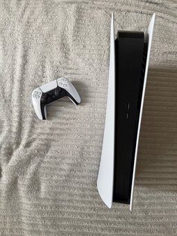 Predám digitálnu verziu PlayStation 5 vo výbornom stave - 2