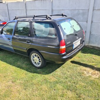 Predam Ford escort - 2