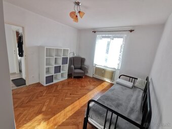1 izbový byt v centre Popradu , komplet zariadený - 2
