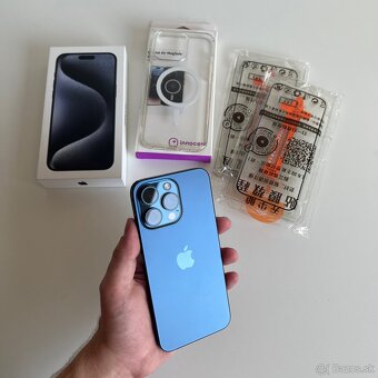 Apple iPhone 15 Pro Max 256GB - 2