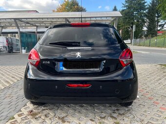 Peugeot 208 Hatchback 60kw Manuál - 2