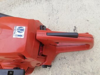 Motorová píla Husqvarna 137 - 2