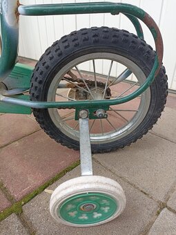 Detský bicykel s opornými kolieskami+kolobežka - 2