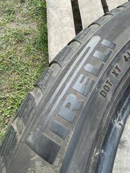 Pirelli 245/45 R18 zimné - 2